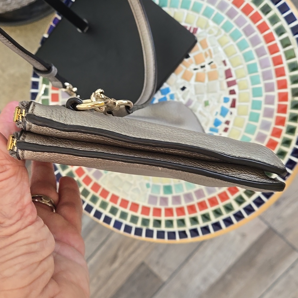 Coach Gold Leather Crossbody Bag - Picture 4 of 13